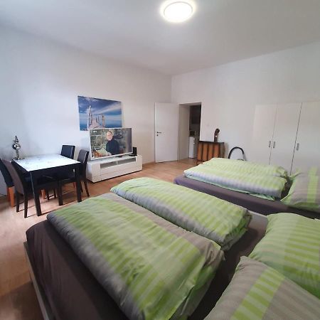 Apartment Schloessel 24 Wenen Buitenkant foto