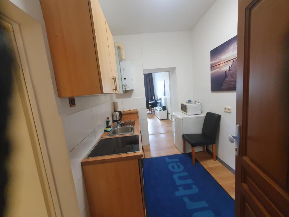 Apartment Schloessel 24 Wenen Buitenkant foto