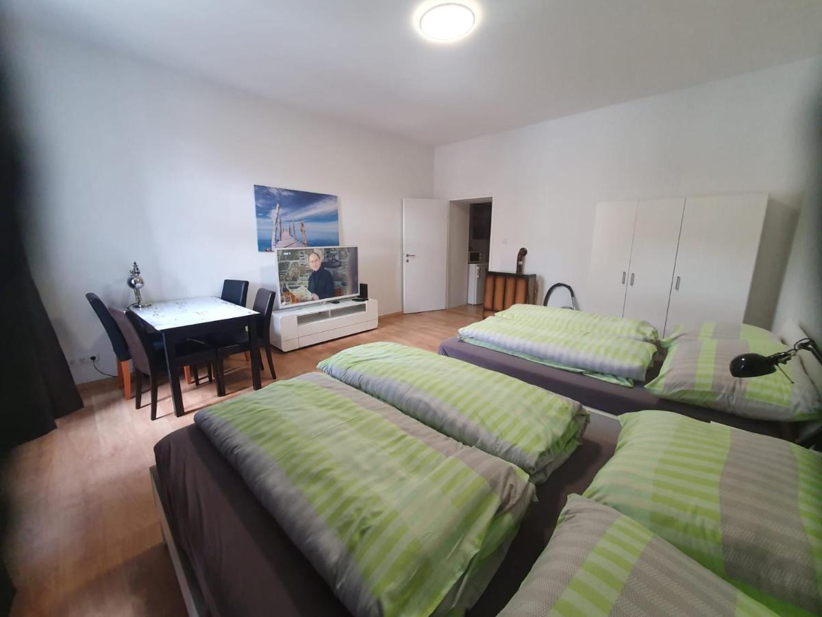 Apartment Schloessel 24 Wenen Buitenkant foto