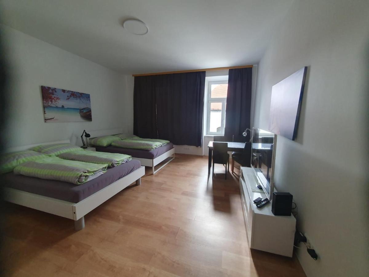 Apartment Schloessel 24 Wenen Buitenkant foto